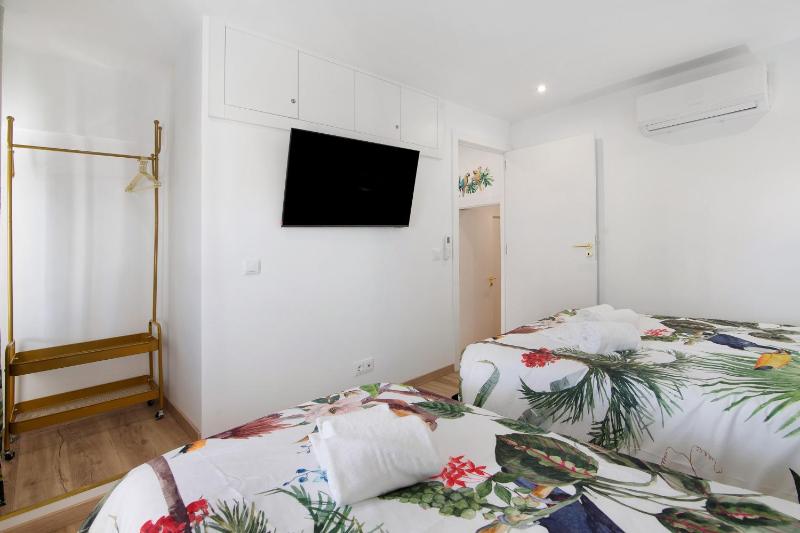 Jungle Flat with Pool T2 Montechoro - image 4