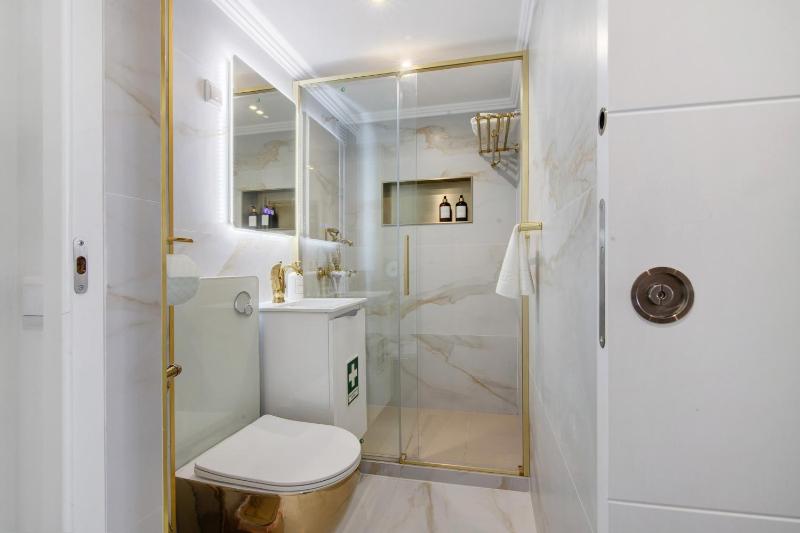 Jungle Flat with Pool T2 Montechoro - image 17