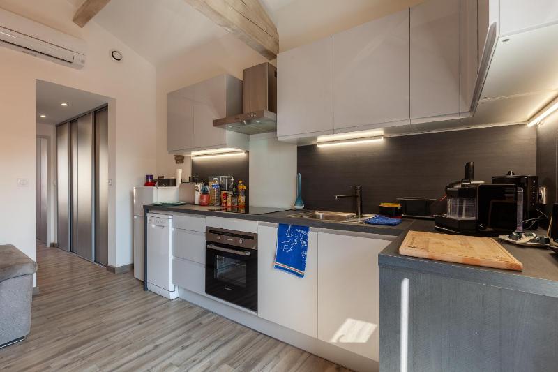 Appartement Lumineux refait à Neuf - image 19