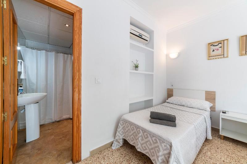Hostal Moya - image 11