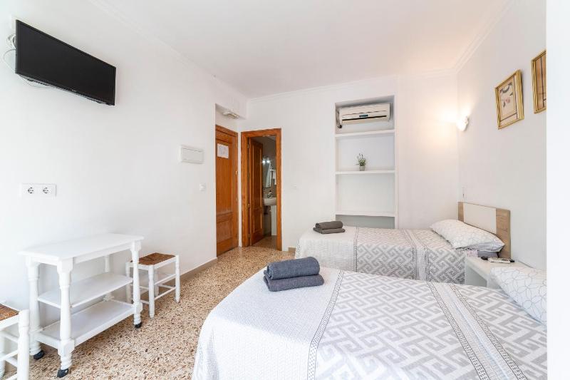 Hostal Moya - image 47