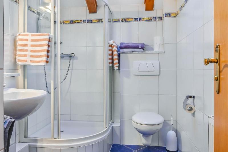 Katharinenhof Ferienwohnung Hausberg (6) - image 4