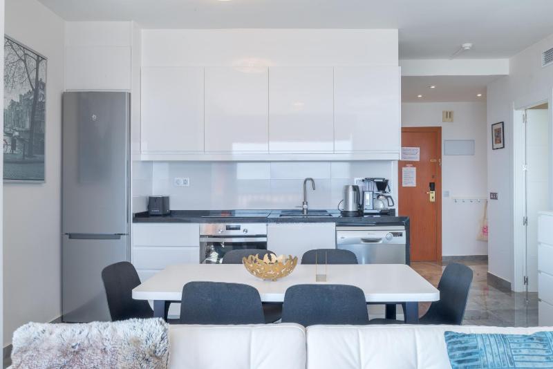 Marina view two bedroom apartment - image 3