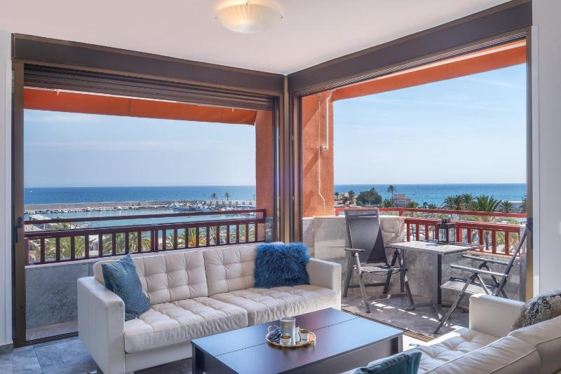 Marina view two bedroom apartment - image 1