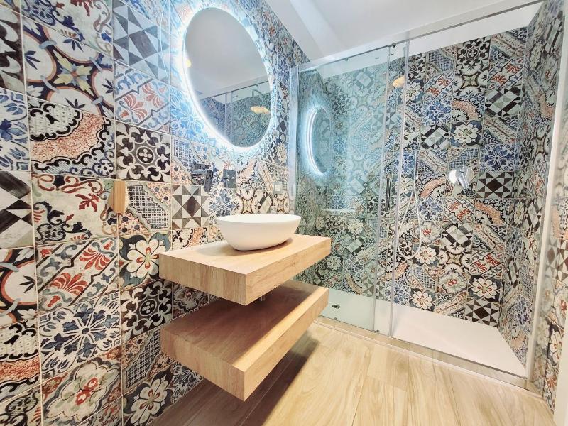 Special House - image 2