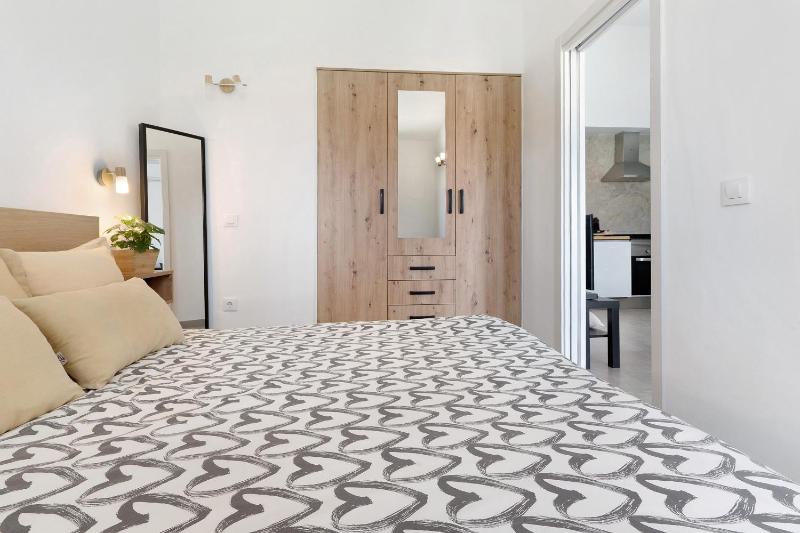 Casa Luna Kingbed and Jacuzzi - image 20