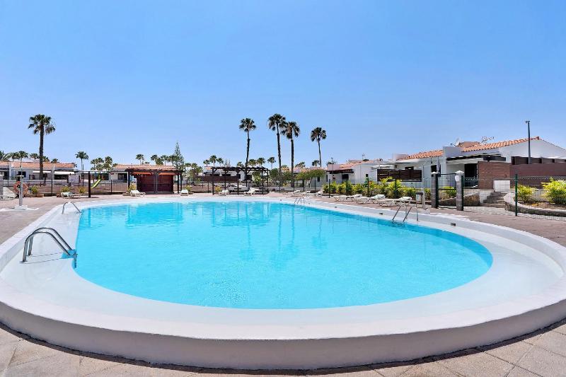 Casa Luna Kingbed and Jacuzzi - image 23