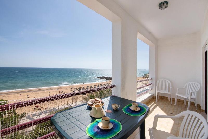 Beachfront Apartment T2 - image 6