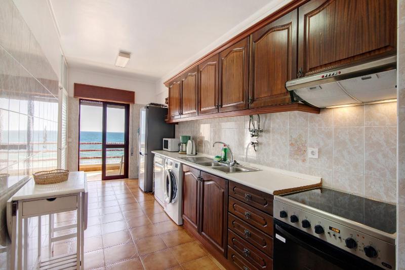 Beachfront Apartment T2 - image 10
