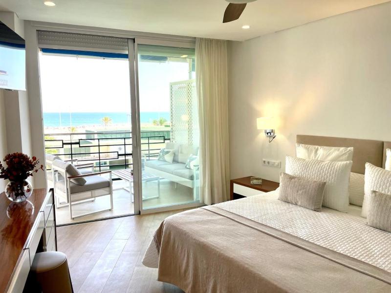 Gandia Tropicana Suite - image 6