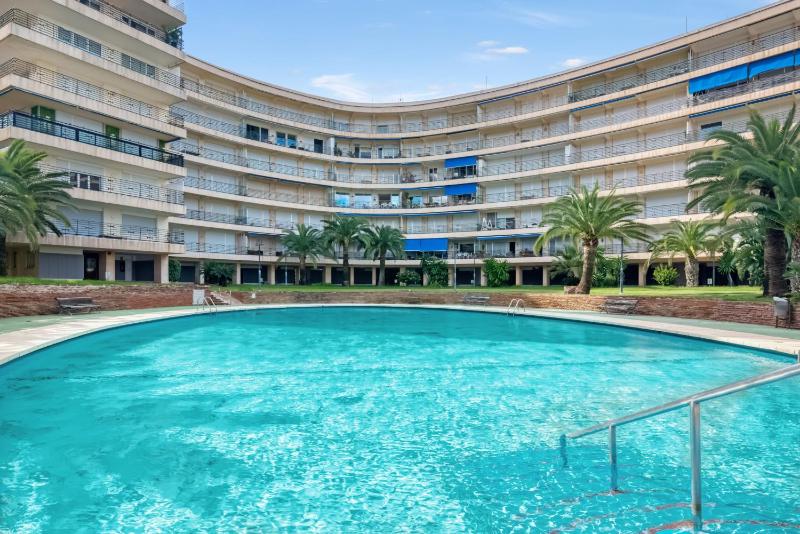 Gandia Tropicana Suite - image 13