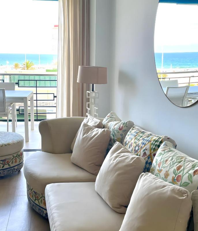 Gandia Tropicana Suite - image 26