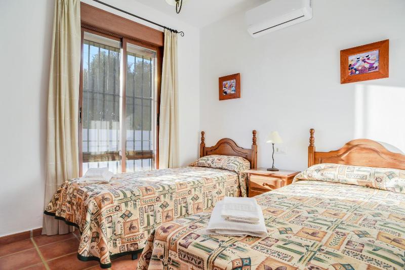 Casa Villanueva 1 -sólo Familias - image 3
