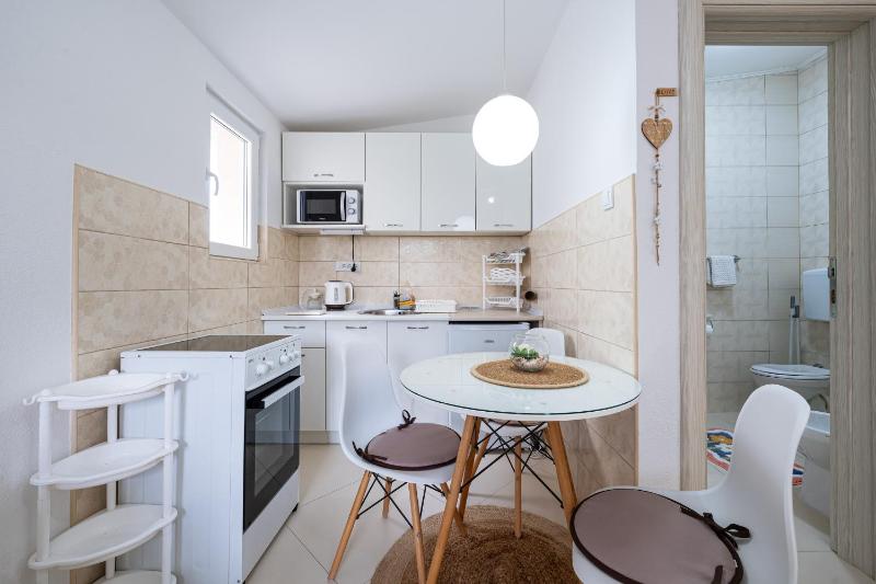Apartments Gabi&Zdenka Tivat - image 10