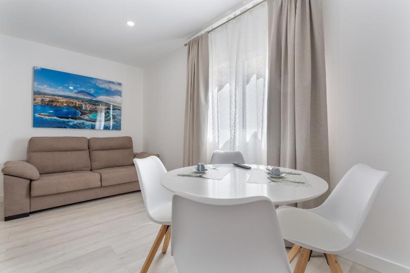 Martianez Luxury Vista - image 12
