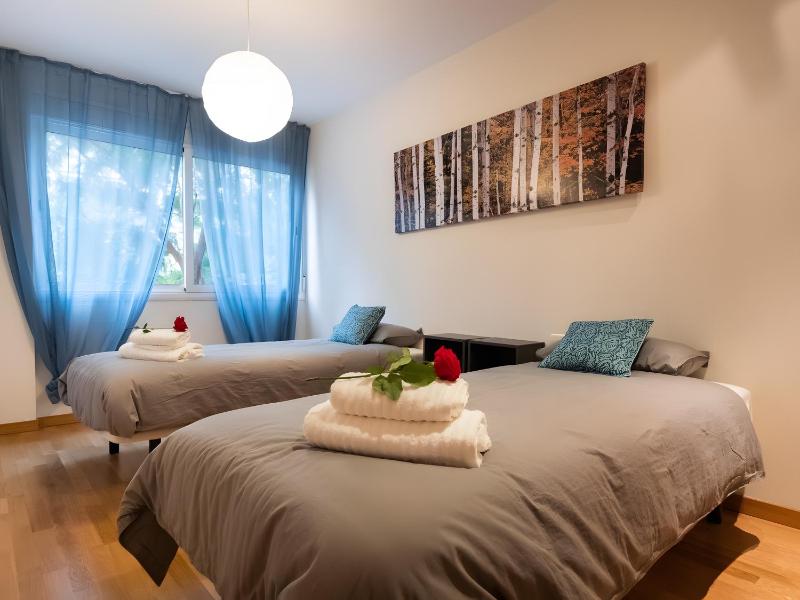 2 bedroom apartment in Maragall - image 12