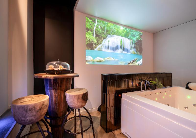 Studio romantique avec Jacuzzi - image 7