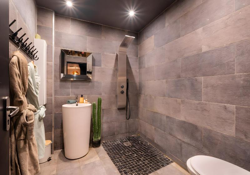 Studio romantique avec Jacuzzi - image 5