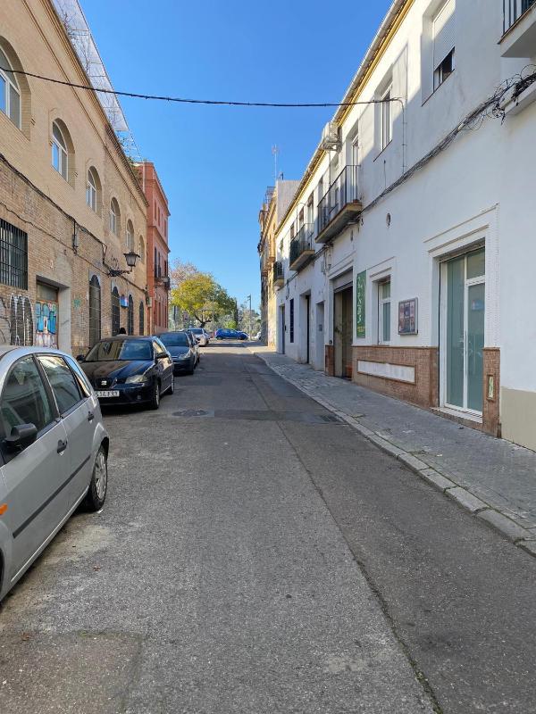Moderno Estudio Junto Al Río - image 11