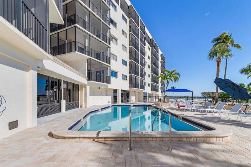 Carlos Pointe #324 - 8350 Estero Blvd - image 21