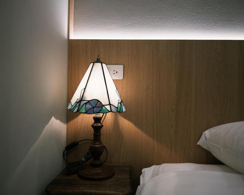 A moment between stay - image 6