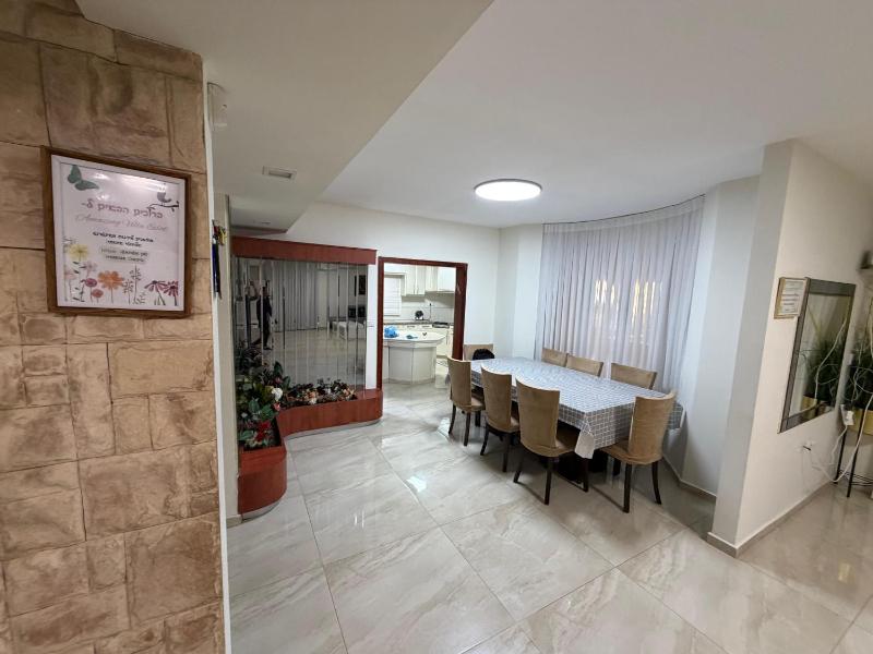 Amazing Villa - image 22