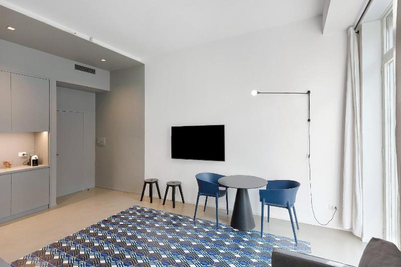 Deluxe Apartments in via Toledo - image 16