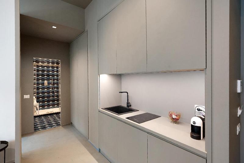 Deluxe Apartments in via Toledo - image 8