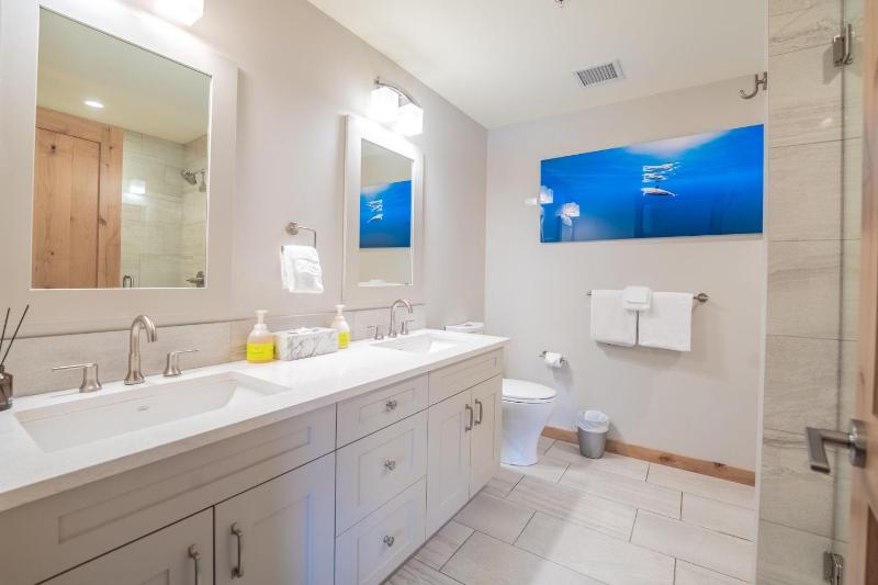 White Spruce Condo by Canadian Rockies Vacation Rentals - image 24