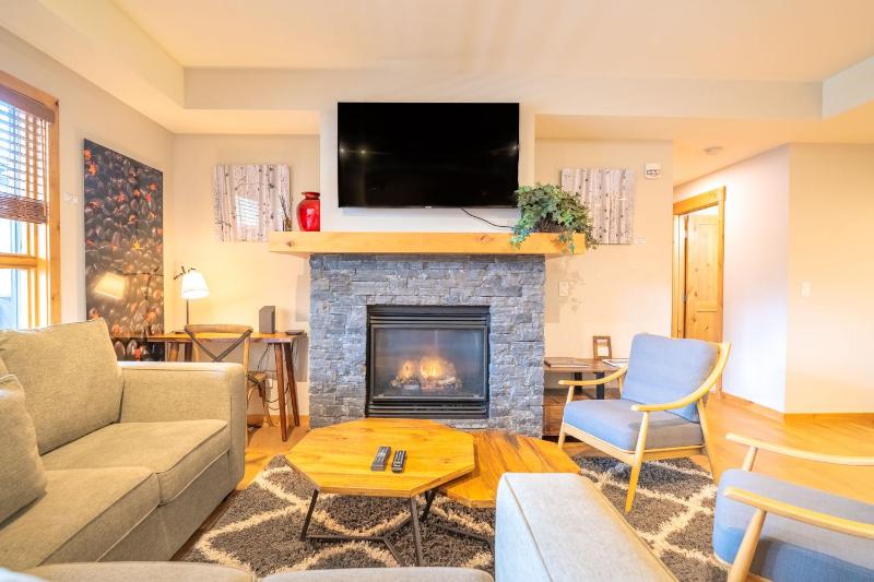 White Spruce Condo by Canadian Rockies Vacation Rentals - image 41