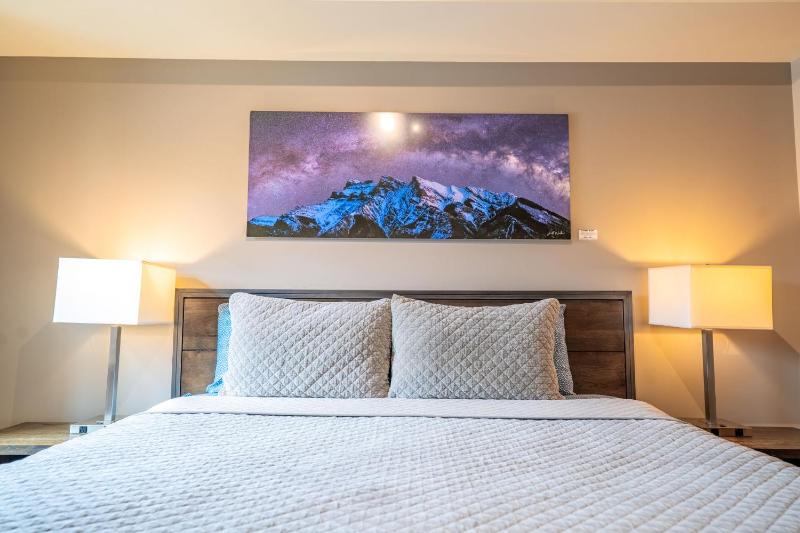 White Spruce Condo by Canadian Rockies Vacation Rentals - image 42