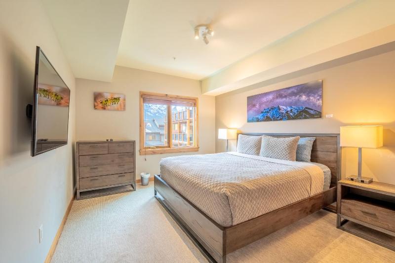 White Spruce Condo by Canadian Rockies Vacation Rentals - image 19