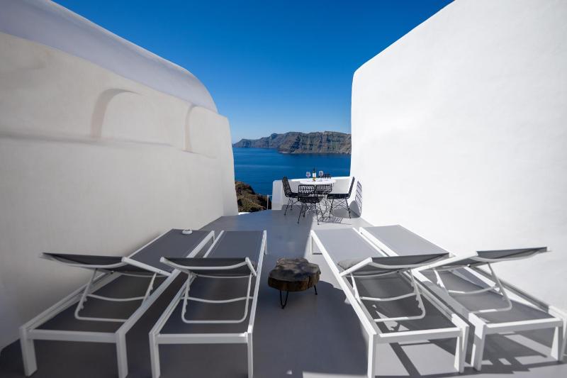 Ambi Villas Santorini - image 41