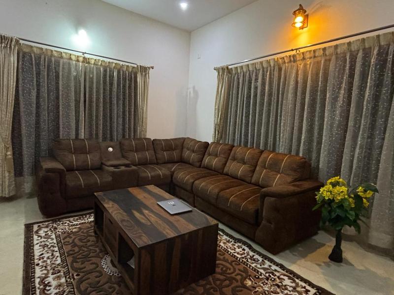 Satgiri Nest House - image 25