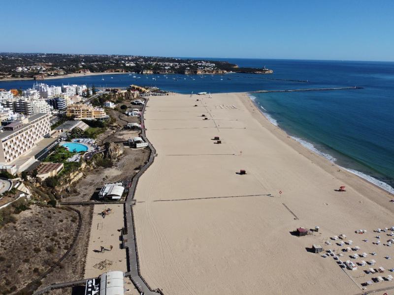 Apartment Praia da Rocha Walk to Beach Safira V - image 4