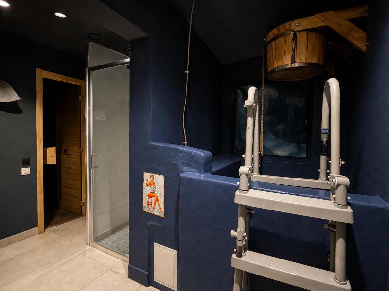Jacuzzi Loft in the Center of Riga - image 2
