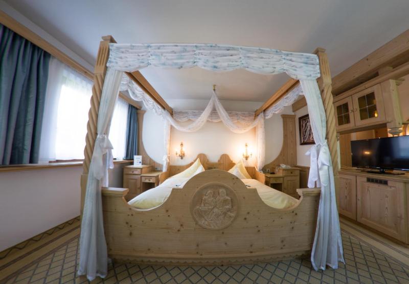 Superior Double Room image 4