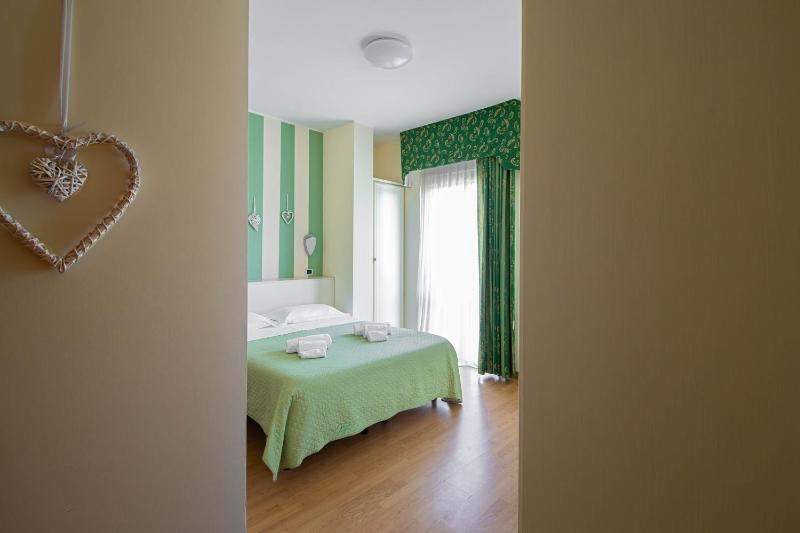 Hotel La Palazzina - image 35