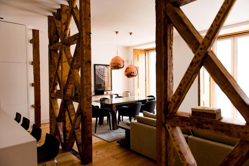 One-Bedroom Apartment image 3