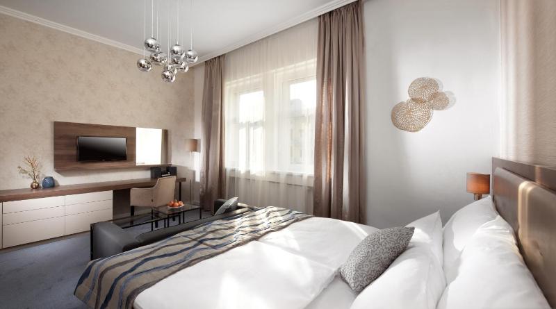 Superior Studio image 1