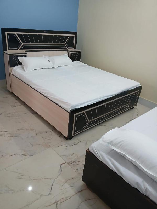 Imperial Inn - image 11