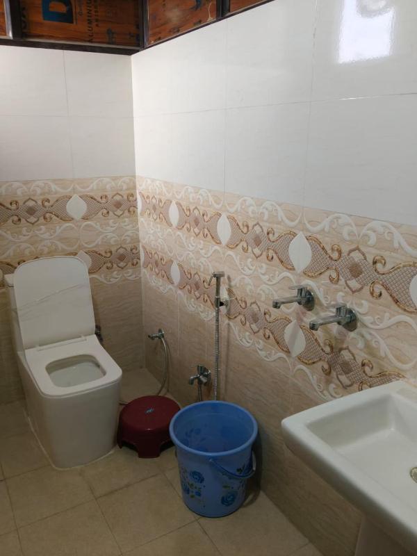 Imperial Inn - image 12