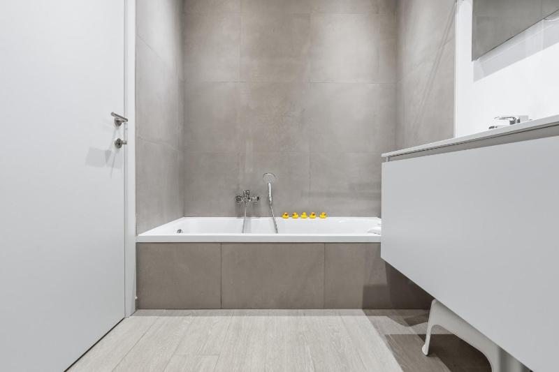 Conti 0201 - image 31