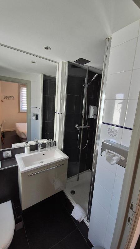 Be Cottage Hotel - image 48