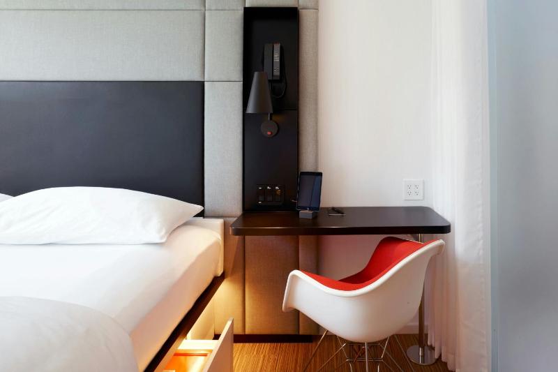 citizenM Seattle South Lake - image 10