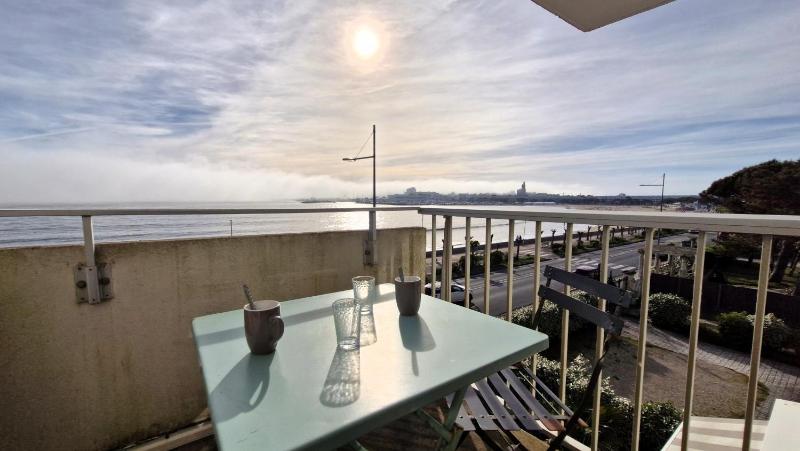 Royan - VUE MER pour cet APPARTEMENT face à la PLAGE - GRANDE CONCHE - image 1