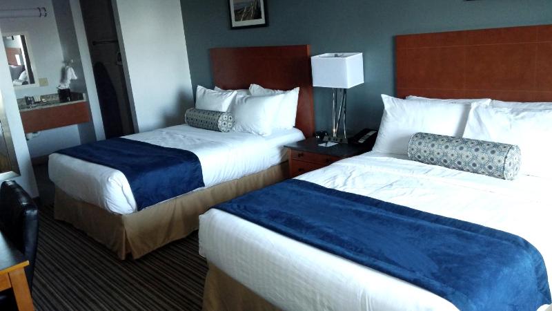 Basic Room with Two Queen Beds image 2