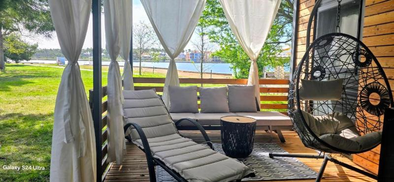 SAK Mobile Home Privlaka - Two Bedroom Mobile Home with Terrace and Sea View - image 10
