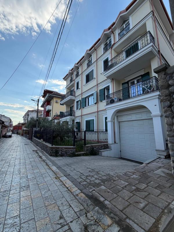 Stylish 2BR Near Pedestrian Area - image 16