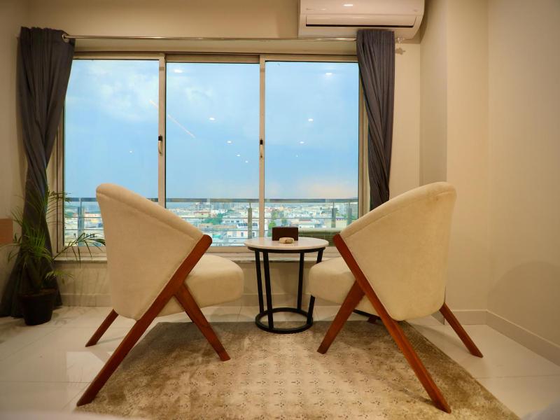 5 star hotel vibe-Premium modern and luxury apt - image 15
